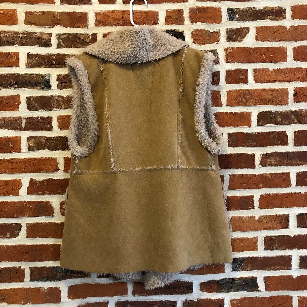 Vest - Picture 2 of 2